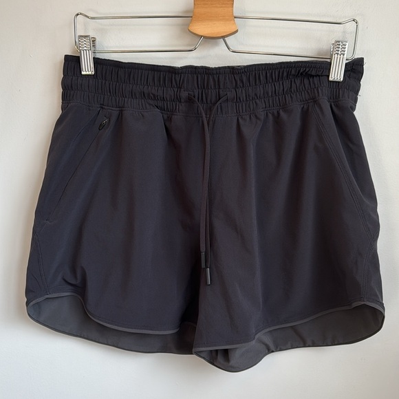 Lululemon Choose a Side Reversible Super-High Rise Short 4" SZ 8 - Picture 3 of 8